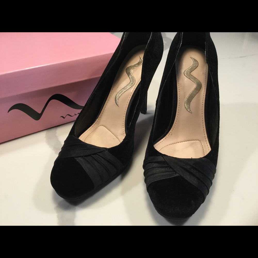 Velvet & Satin Dress Pump